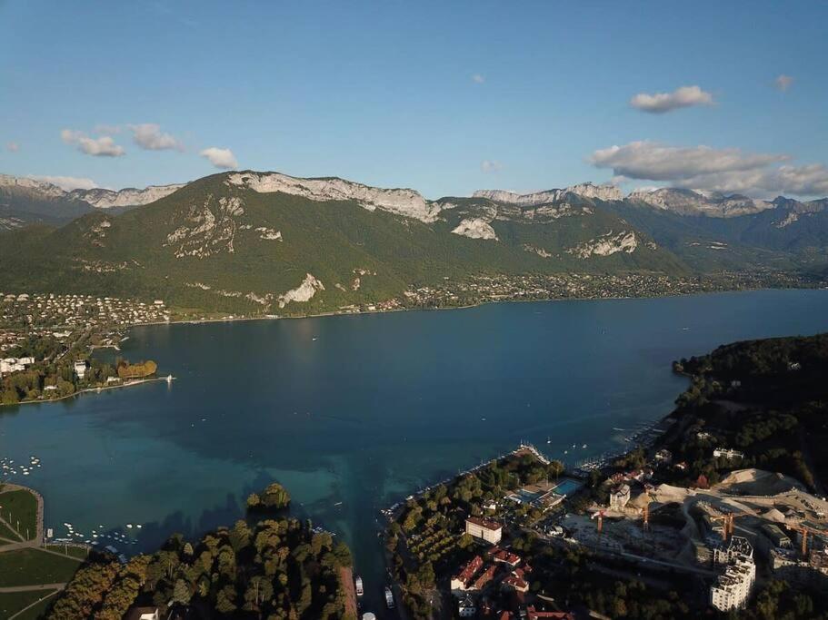 Toit-Terrasse Traversant Plein Centre 100M Du Lac Apartment Annecy Luaran gambar