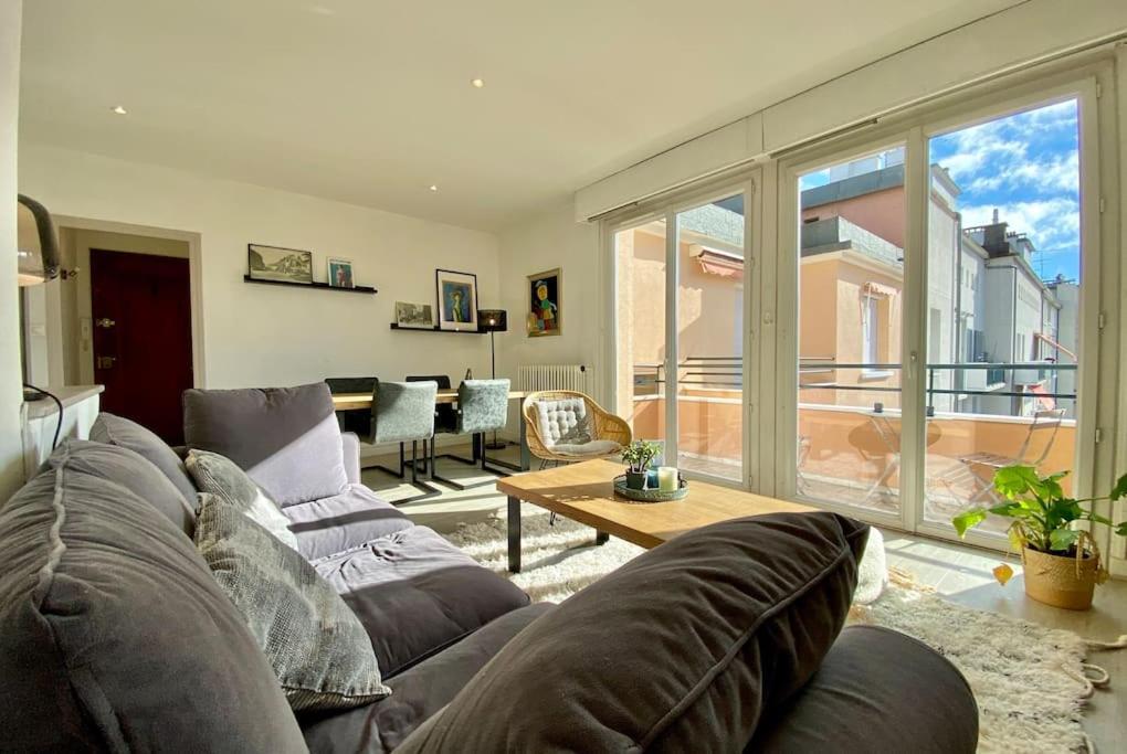 Toit-Terrasse Traversant Plein Centre 100M Du Lac Apartment Annecy Luaran gambar