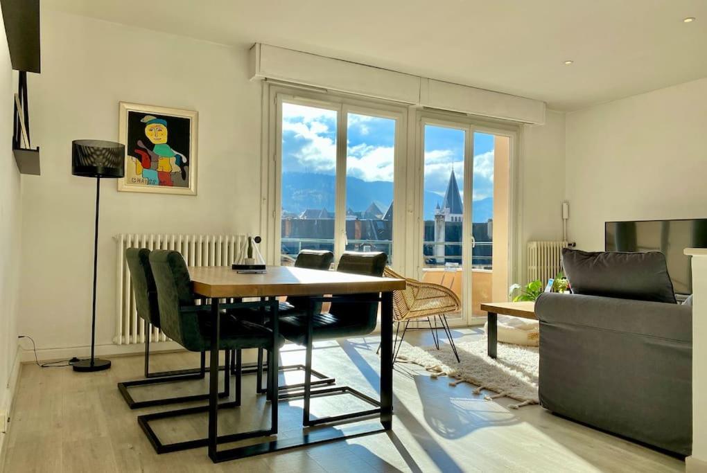Toit-Terrasse Traversant Plein Centre 100M Du Lac Apartment Annecy Luaran gambar