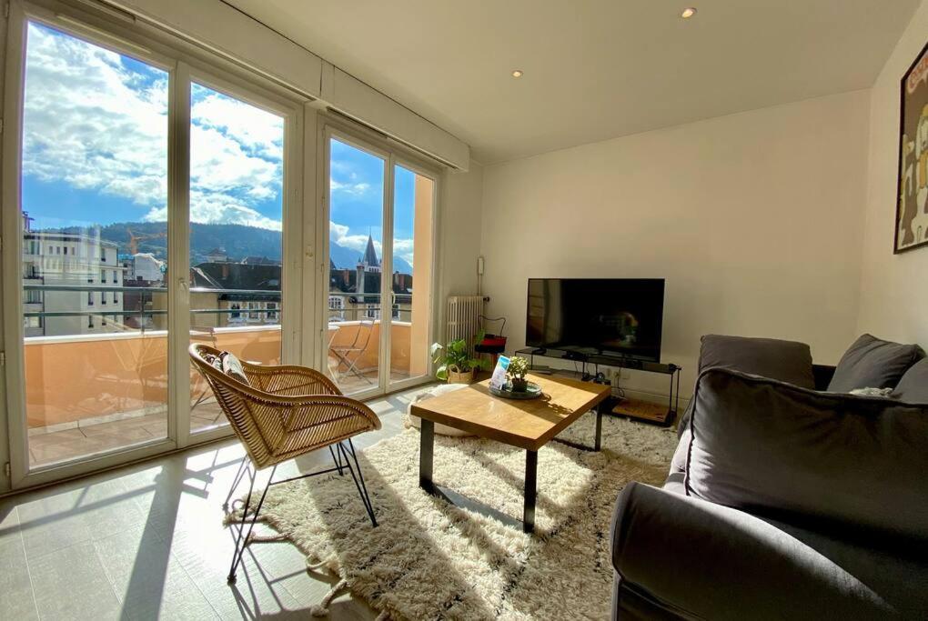 Toit-Terrasse Traversant Plein Centre 100M Du Lac Apartment Annecy Luaran gambar